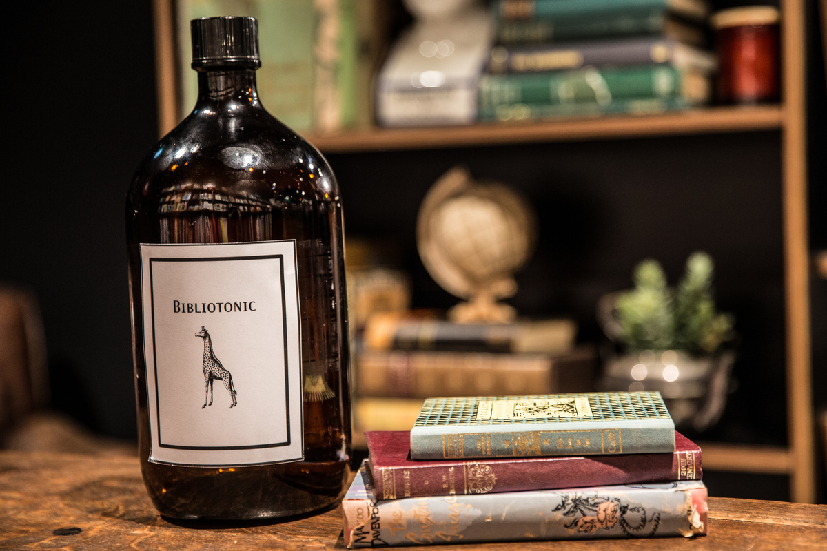 Harry Hartog Bookseller